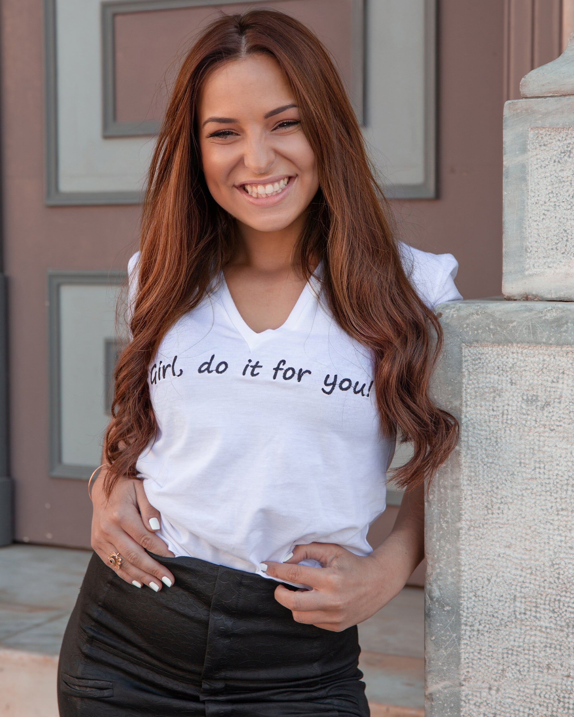 V-NECK T-SHIRT