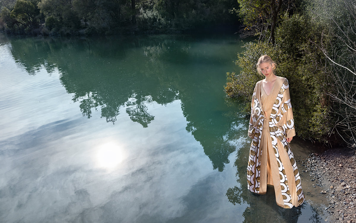 Γυναικεία κιμονό MYA Collection. Κιμονό με κρόσια, κεντήματα, παγιέτα, λαχούρι, σε στυλ boho, με flower και ethnic prints.