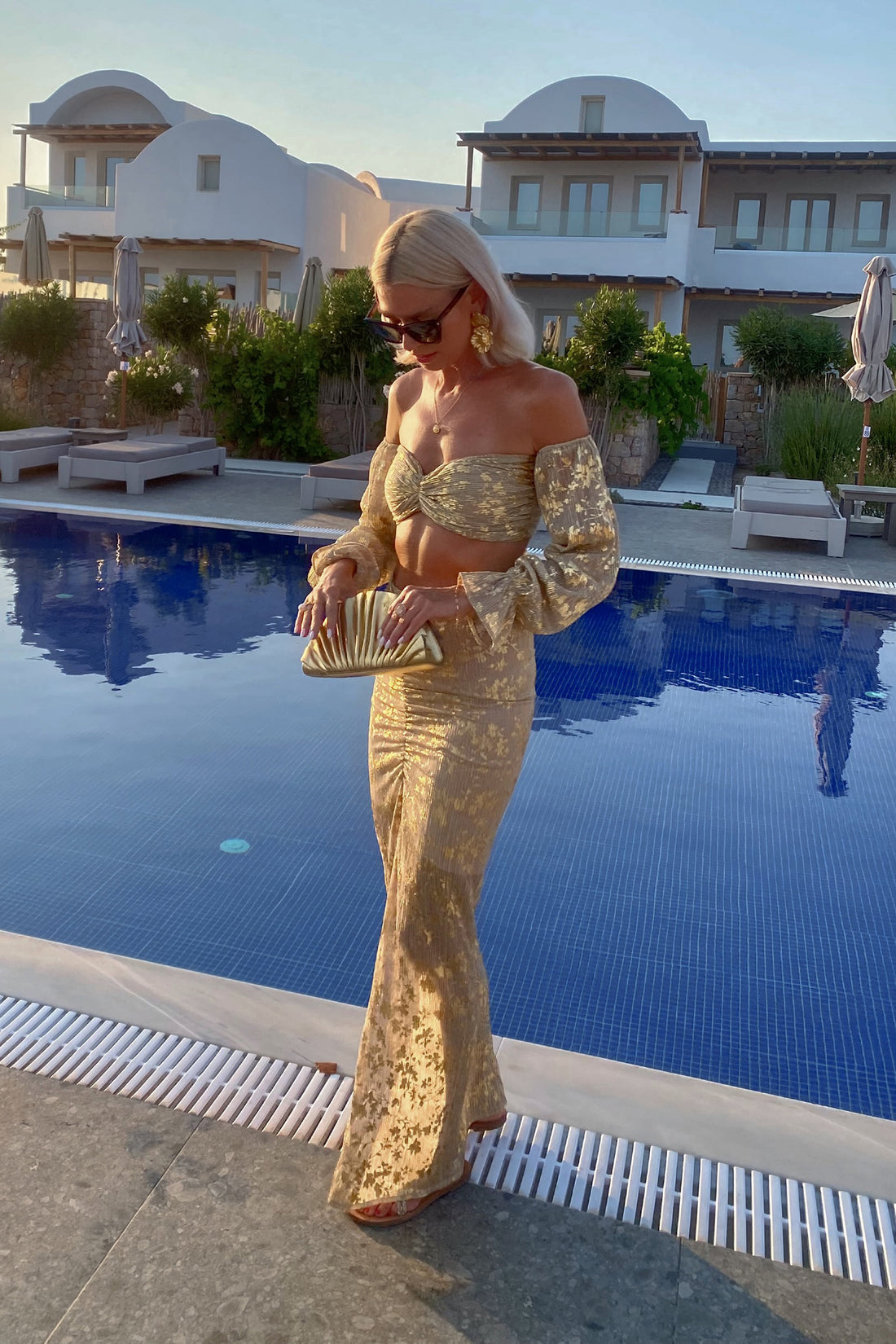 Empress Total Outfit