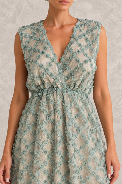 Lisavine Dress